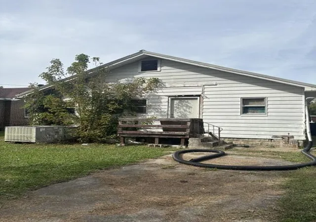 Photo 2 of Sale Pending at 405 W 7th Street, Corbin, KY 40701 | MLS# 26028117 | Listing updated on 2026-10-12