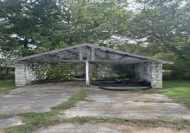 Photo 3 of Sale Pending at 405 W 7th Street, Corbin, KY 40701 | MLS# 26028117 | Listing updated on 2026-10-12