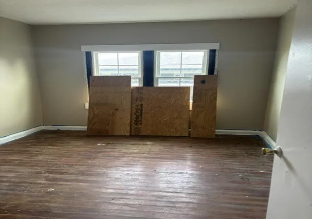 Photo 4 of Sale Pending at 305 W 3rd Street, Corbin, KY 40701 | MLS# 26028118 | Listing updated on 2026-10-12