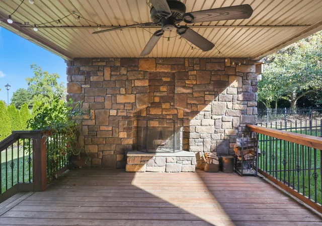 Photo 2 of Single family home for sale at 172 Somersly Pl, Lexington, KY 40515 | MLS# 26028273 | Listing updated on 2026-10-21