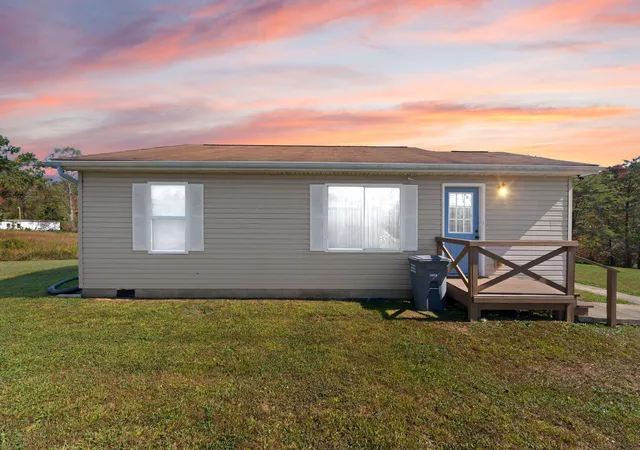 Photo 1 of Sale Pending at 5694 Ky 52, Beattyville, KY 41311 | MLS# 26028539 | Listing updated on 2026-10-15