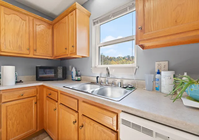 Photo 4 of Sale Pending at 5694 Ky 52, Beattyville, KY 41311 | MLS# 26028539 | Listing updated on 2026-10-15