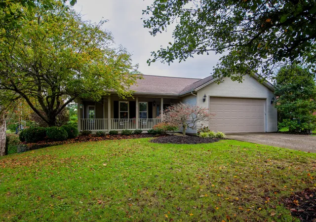 Photo 1 of Single family home for sale at 323 Skylark Dr, Winchester, KY 40391 | MLS# 26028682 | Listing updated on 2026-10-19