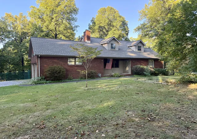 Photo 3 of Single family home for sale at 775 Krebs Sta Rd, Paducah, KY 42003 | MLS# 26028221 | Listing updated on 2026-10-26