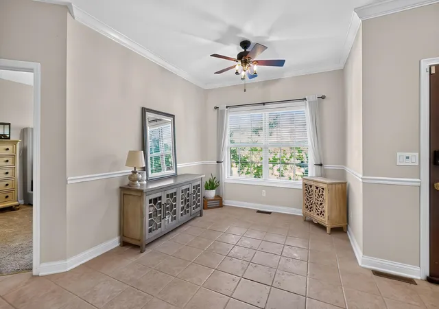 Photo 3 of Single family home for sale at 2209 Dunhill Ln, Lexington, KY 40509 | MLS# 26028214 | Listing updated on 2026-10-18
