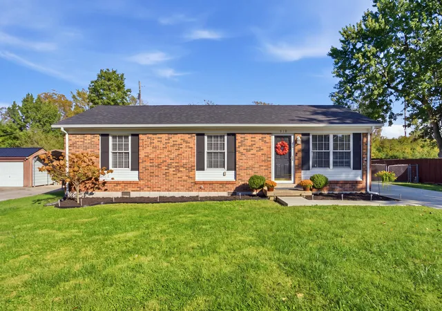 Single family home for sale at 310 Yorktown Dr, Paris, KY 40361 | MLS# 26028439