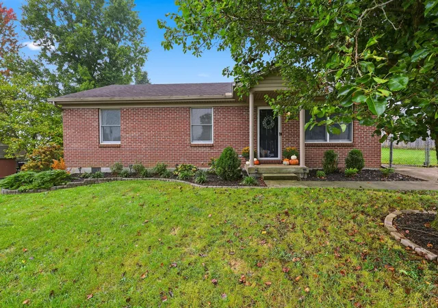 Photo 2 of Sale Pending at 107 Berry Patch Dr, Wilmore, KY 40390 | MLS# 26028289 | Listing updated on 2026-10-17