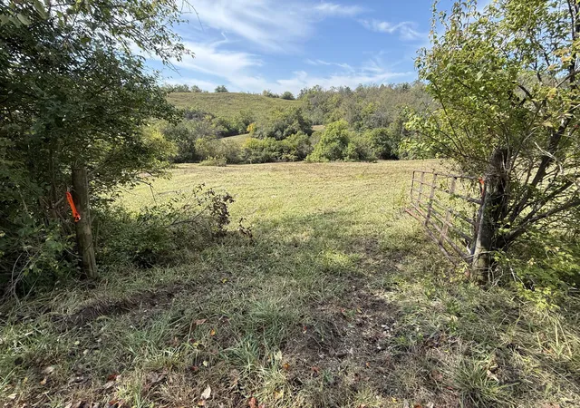 Photo 3 of Sale Pending at 3525 Old Ruckerville Rd, Winchester, KY 40391 | MLS# 26028402 | Listing updated on 2026-10-15