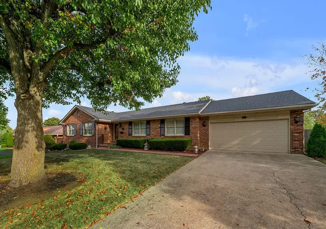 Photo 1 of Single family home for sale at 1508 Green Hills Rd, Lexington, KY 40505 | MLS# 26028240 | Listing updated on 2026-10-13
