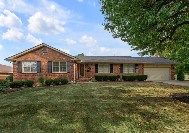 Photo 2 of Single family home for sale at 1508 Green Hills Rd, Lexington, KY 40505 | MLS# 26028240 | Listing updated on 2026-10-13