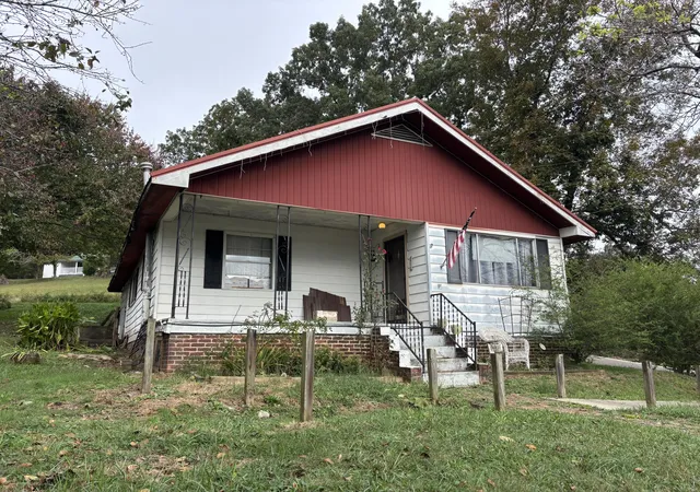 Photo 1 of Single family home for sale at 115 N Depot, Corbin, KY 40701 | MLS# 26028208 | Listing updated on 2026-10-14