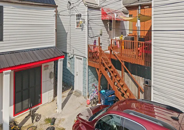 Photo 4 of House for sale at 221 E 4th Street, London, KY 40741 | MLS# 26028525 | Listing updated on 2026-10-15