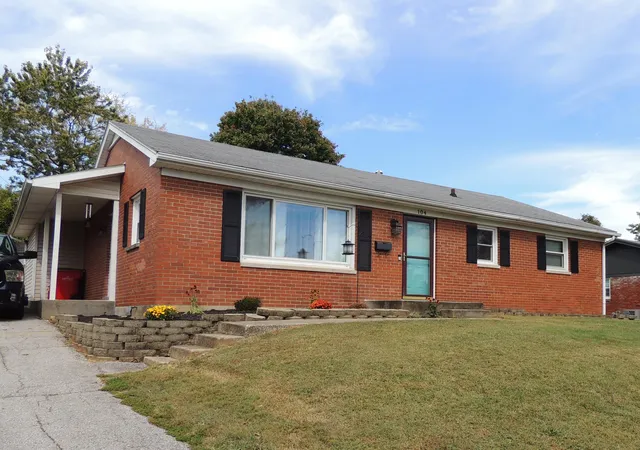 Photo 1 of Single family home for sale at 104 Spruce Dr, Frankfort, KY 40601 | MLS# 26028204 | Listing updated on 2026-10-13