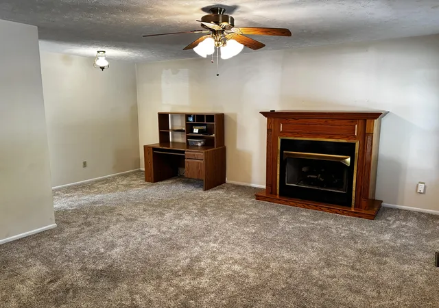 Photo 4 of Sale Pending at 636 Alfa Dr, Frankfort, KY 40601 | MLS# 26028344 | Listing updated on 2026-10-18