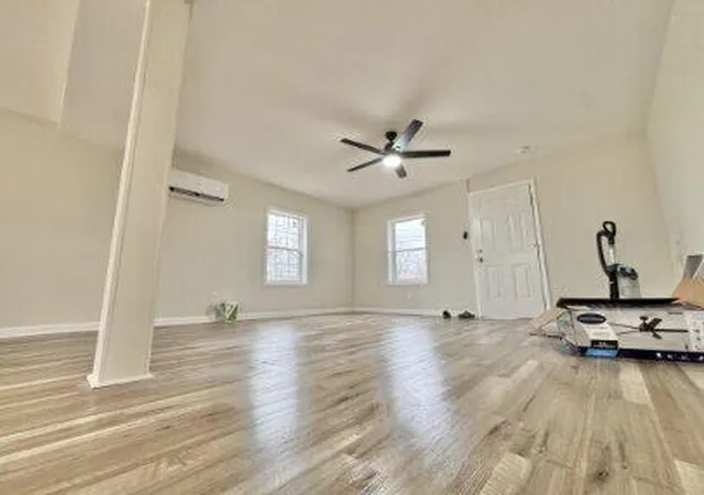 Photo 2 of Single family home for sale at 615 Richardson Ln, Frankfort, KY 40601 | MLS# 26028250 | Listing updated on 2026-10-13