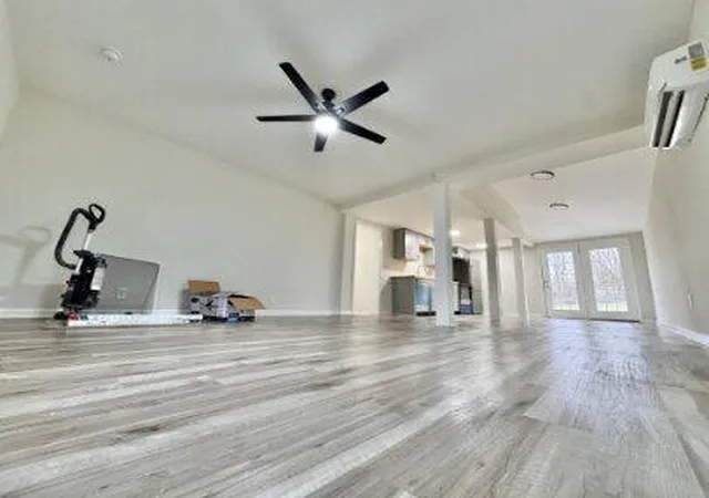 Photo 3 of Single family home for sale at 615 Richardson Ln, Frankfort, KY 40601 | MLS# 26028250 | Listing updated on 2026-10-13