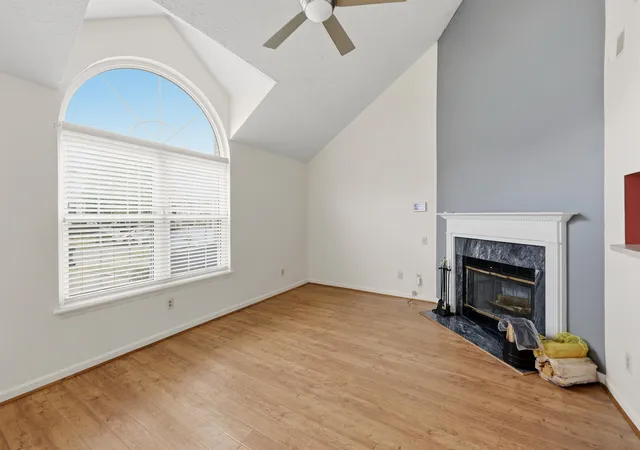 Photo 3 of Townhouse for sale at 449 Windfield Pl, Lexington, KY 40517 | MLS# 26028780 | Listing updated on 2026-10-21