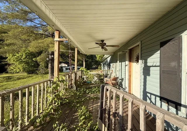 Photo 3 of Single family home for sale at 1199 E 221 Highway, Bledsoe, KY 40810 | MLS# 26028285 | Listing updated on 2026-10-13