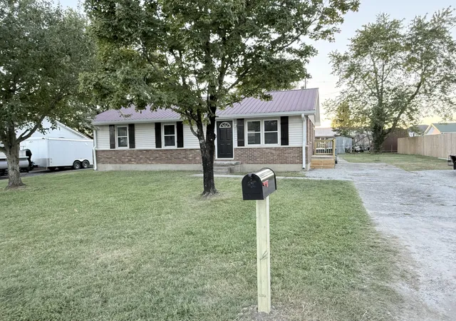 Photo 1 of Single family home for sale at 430 Falcon, Harrodsburg, KY 40330 | MLS# 26028230 | Listing updated on 2026-10-12