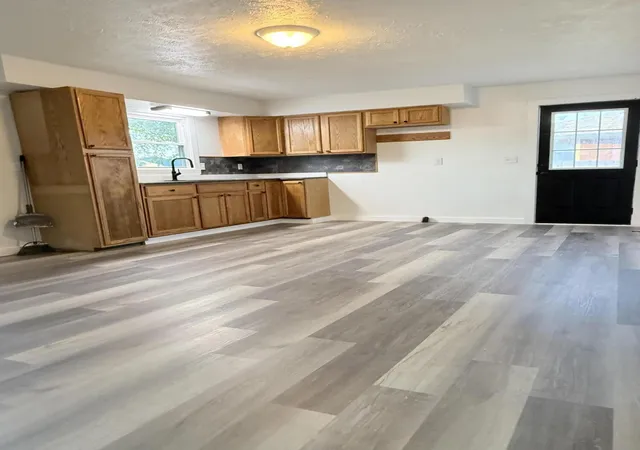 Photo 2 of Single family home for sale at 430 Falcon, Harrodsburg, KY 40330 | MLS# 26028230 | Listing updated on 2026-10-12