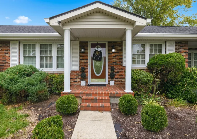 Photo 3 of Single family home for sale at 1219 Bellows Ml Rd, Harrodsburg, KY 40330 | MLS# 26028794 | Listing updated on 2026-10-17