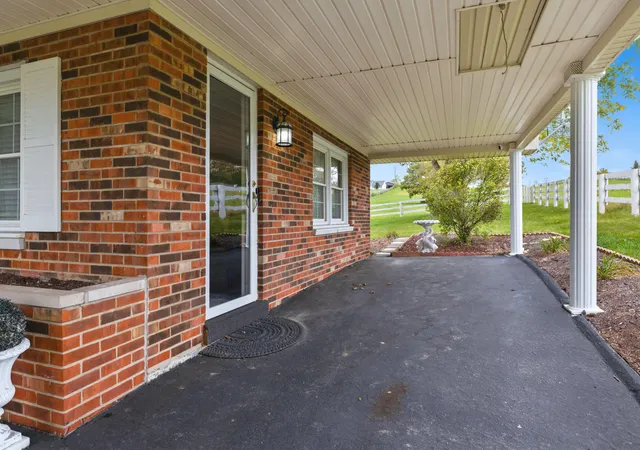 Photo 3 of Single family home for sale at 1219 Bellows Ml Rd, Harrodsburg, KY 40330 | MLS# 26028794 | Listing updated on 2026-10-17