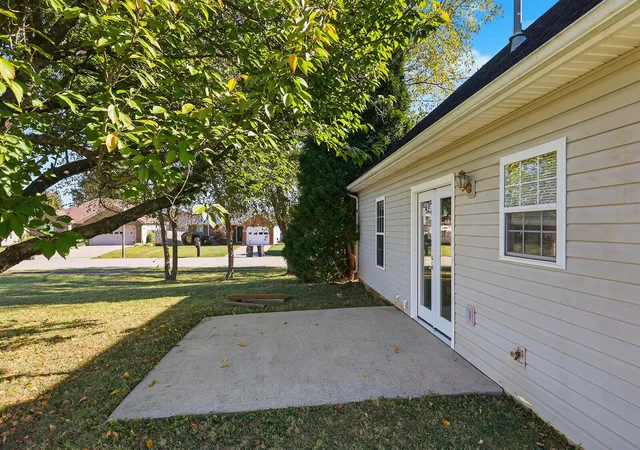Photo 3 of Single family home for sale at 1341 Equestrian Way, Frankfort, KY 40601 | MLS# 26028334 | Listing updated on 2026-10-13