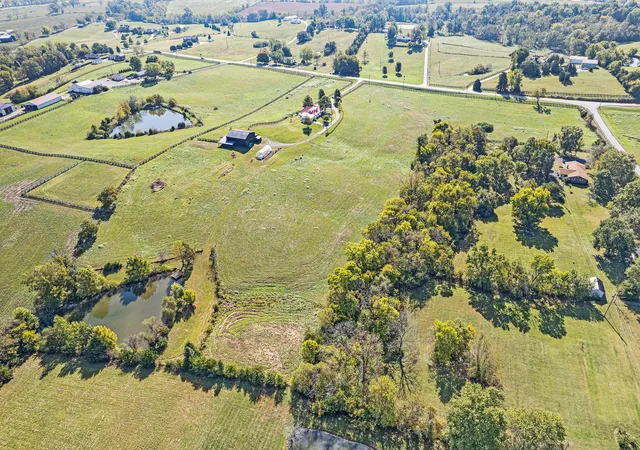 Photo 1 of House for sale at 1492 Perryville Rd, Harrodsburg, KY 40330 | MLS# 26028278 | Listing updated on 2026-10-14