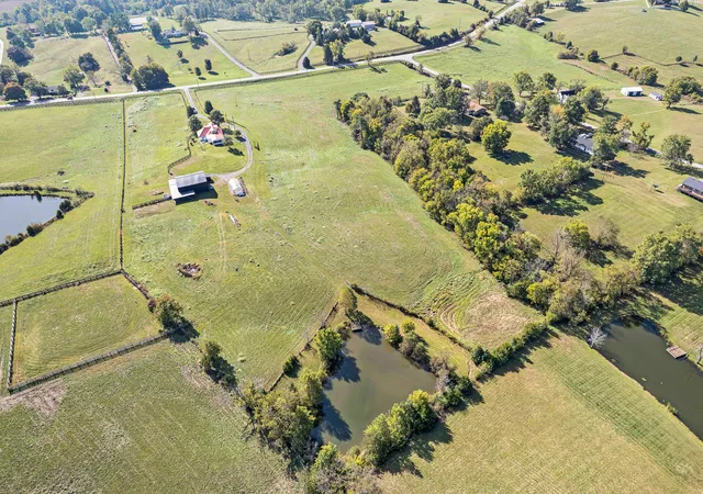 Photo 2 of House for sale at 1492 Perryville Rd, Harrodsburg, KY 40330 | MLS# 26028278 | Listing updated on 2026-10-14