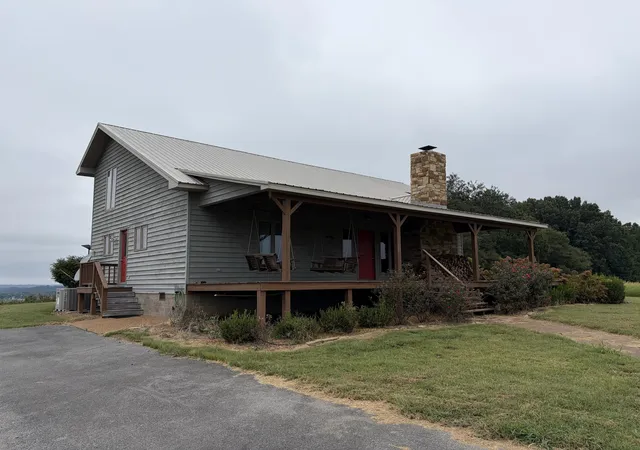 Photo 4 of House for sale at 1989 River Rd, Smithland, KY 42081 | MLS# 26028291 | Listing updated on 2026-10-13