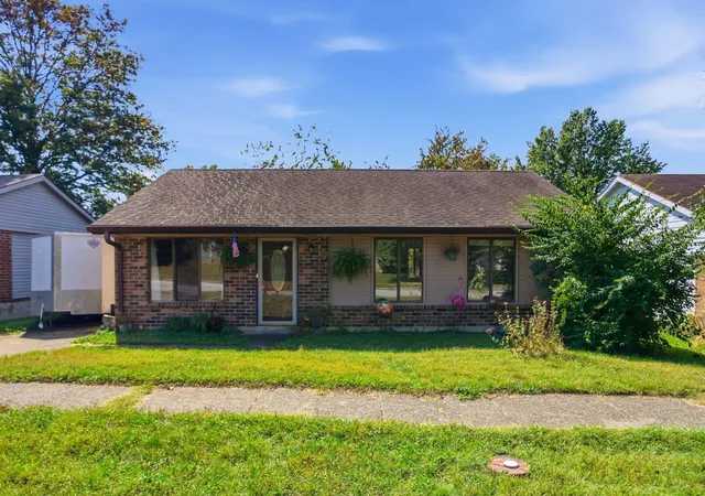 Photo 1 of Sale Pending at 3481 Featheridge Dr, Lexington, KY 40515 | MLS# 26028298 | Listing updated on 2026-10-16