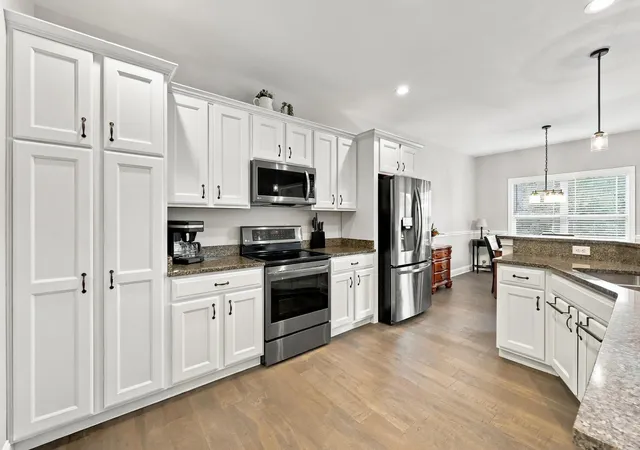Photo 3 of Single family home for sale at 199 Westwoods Dr, Georgetown, KY 40324 | MLS# 26028288 | Listing updated on 2026-10-13