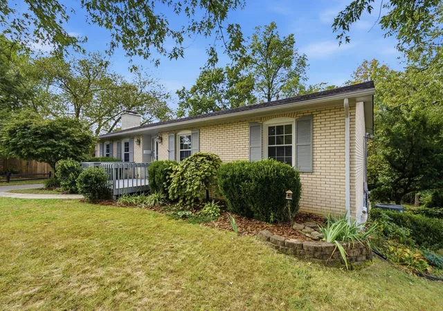 Photo 4 of Sale Pending at 3499 Ormond Cir, Lexington, KY 40517 | MLS# 26028626 | Listing updated on 2026-10-28