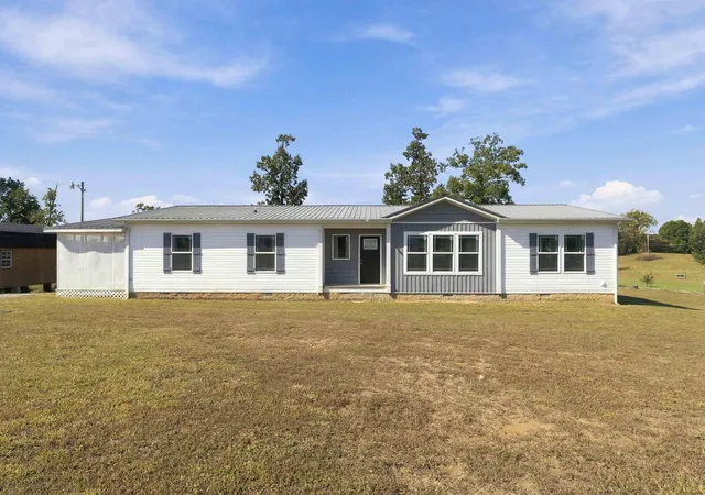 Photo 2 of Sale Pending at 401 Meadows Grv Rd, Pine Knot, KY 42635 | MLS# 26028351 | Listing updated on 2026-10-16