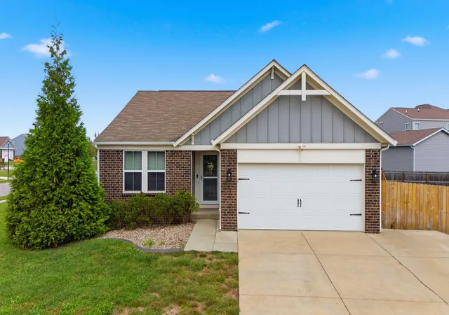 Photo 1 of Single family home for sale at 104 Red Rock Ct, Shepherdsville, KY 40165 | MLS# 26028332 | Listing updated on 2026-10-27