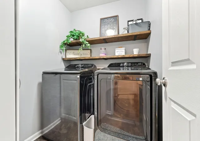 Photo 4 of Single family home for sale at 104 Red Rock Ct, Shepherdsville, KY 40165 | MLS# 26028332 | Listing updated on 2026-10-27