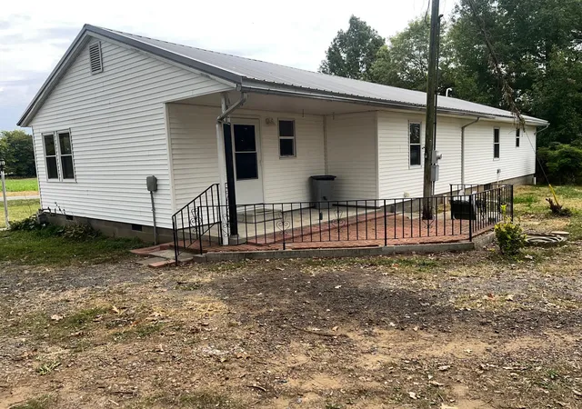 Photo 3 of Single family home for sale at 8889 Wickliffe Rd, Wickliffe, KY 42087 | MLS# 26028488 | Listing updated on 2026-10-21