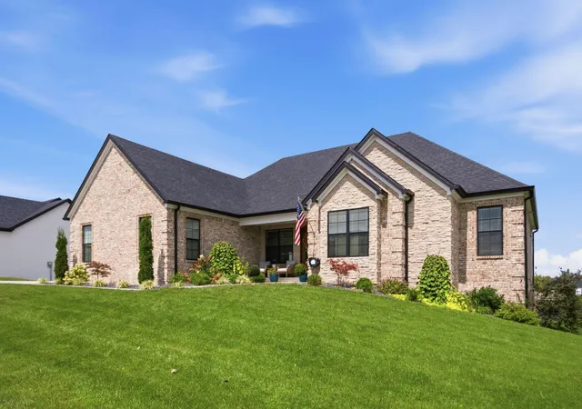Photo 1 of Single family home for sale at 4237 Equestrian Way, Richmond, KY 40475 | MLS# 26028317 | Listing updated on 2026-10-13