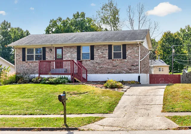 Single family home for sale at 3191 Beaver Crk Dr, Lexington, KY 40517 | MLS# 26028609