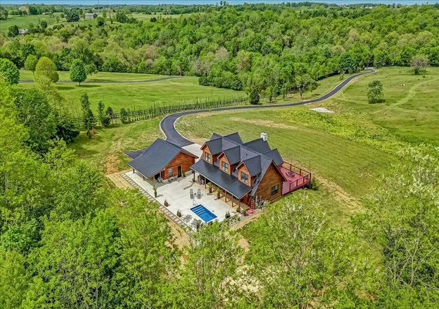 Photo 1 of Sale Pending at 270 Sellers Ml Rd, Versailles, KY 40383 | MLS# 26028667 | Listing updated on 2026-10-20