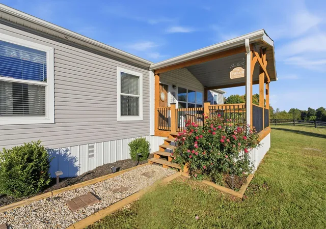Photo 4 of Single family home for sale at 19429 Highway 2004, Mc Kee, KY 40447 | MLS# 26028506 | Listing updated on 2026-10-14