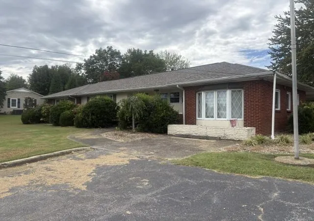 Photo 1 of Single family home for sale at 2310 Main St, Benton, KY 42025 | MLS# 26028896 | Listing updated on 2026-10-19