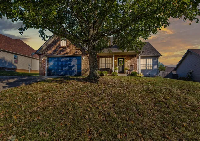 Photo 1 of Sale Pending at 819 Dresden Way, Mount Sterling, KY 40353 | MLS# 26028486 | Listing updated on 2026-10-26