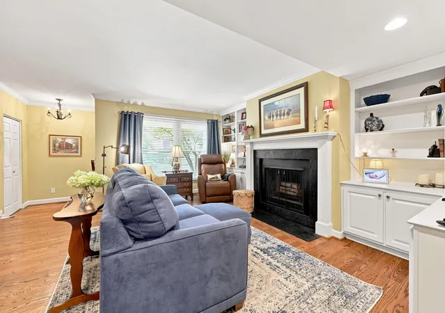 Listing Photo 4 - Condo for sale in building located at 395 Redding Rd, Lexington, KY 40517 - Unit #41