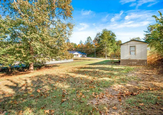 Single family home for sale at 185 Slate Lick Rd, London, KY 40741 | MLS# 26028531
