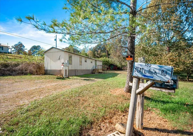 Photo 4 of Single family home for sale at 185 Slate Lick Rd, London, KY 40741 | MLS# 26028531 | Listing updated on 2026-10-21