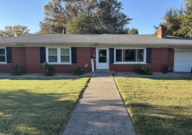 Photo 1 of Single family home for sale at 1042 Pueblo Trl, Frankfort, KY 40601 | MLS# 26028414 | Listing updated on 2026-10-14