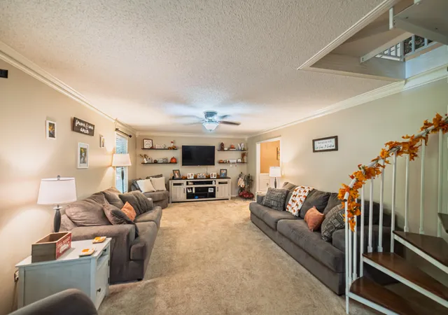 Photo 4 of Single family home for sale at 222 Sir Charles Ct, Calvert City, KY 42029 | MLS# 26028652 | Listing updated on 2026-10-19