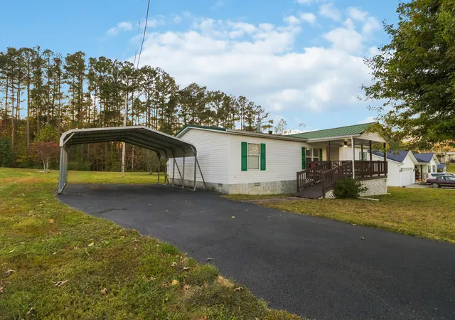 Photo 3 of Sale Pending at 385 Whitson School Rd, London, KY 40741 | MLS# 26028437 | Listing updated on 2026-10-19