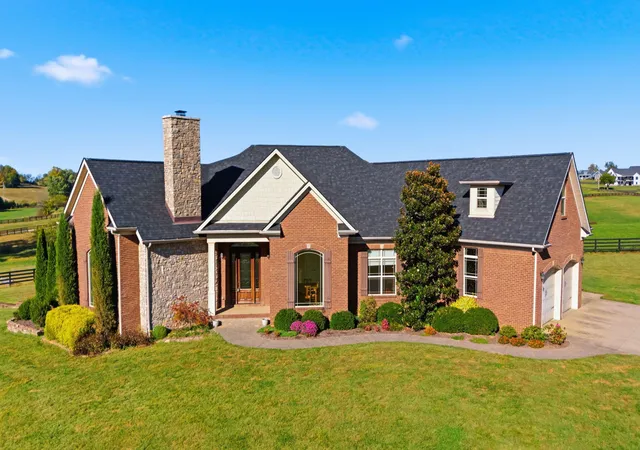 Single family home for sale at 3200 Fishers Ml Rd, Midway, KY 40347 | MLS# 26028502